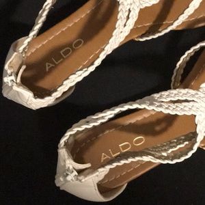 ALDO LEATHER SANDALS 8 (39)